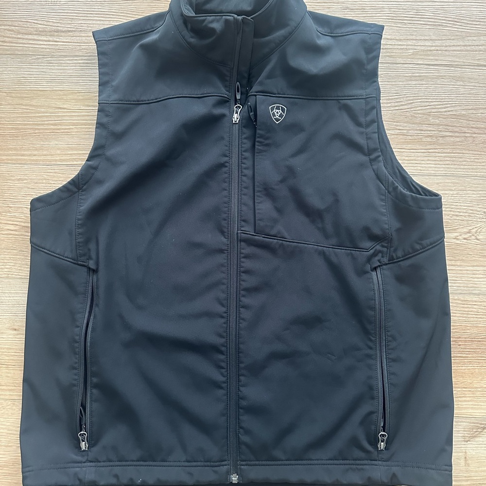 Men’s XL Ariat Vest